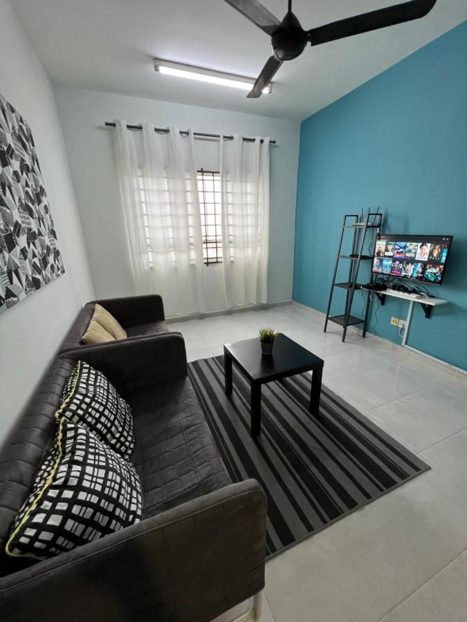 Seaview Holiday Apartment 5 - Free Wifi & Netflix Kuala Terengganu Exterior foto